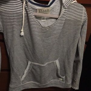 Billabong sweater